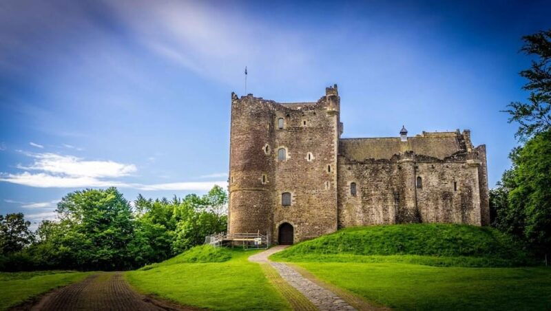 from-edinburgh-highland-hike-loch-paddle-and-castles