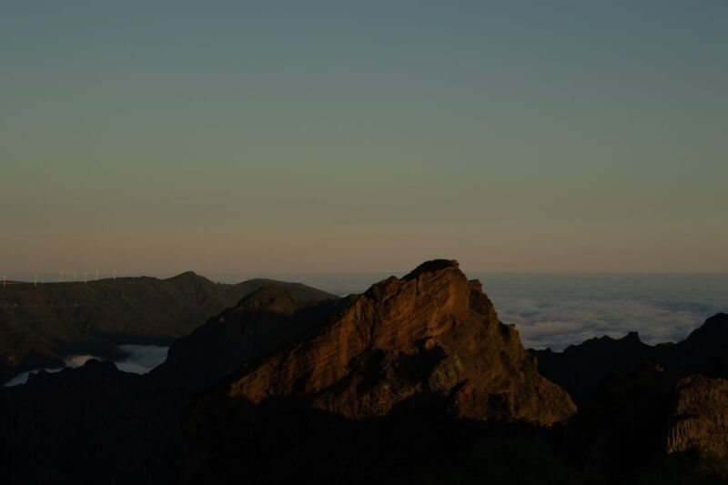 from-funchal-transfer-to-pico-do-arieiro-pico-ruivo-trail