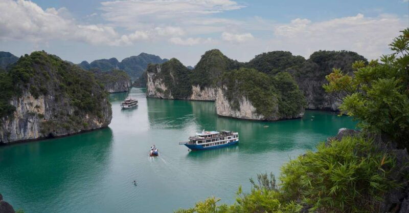 from-halong-2-days-1-night-with-halong-lan-ha-tour