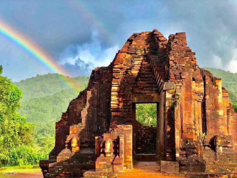 from-hoi-an-da-nang-visit-my-son-sanctuary-cham-islands
