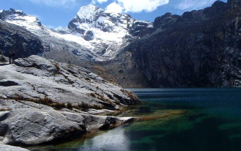 from-huaraz-private-hiking-service-to-the-churup-lagoon