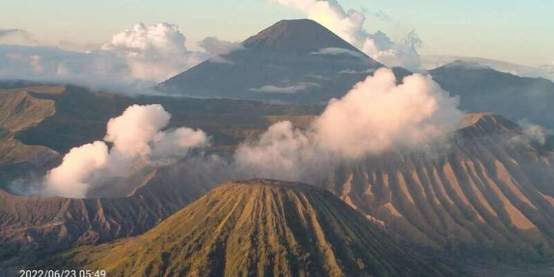 from-jakarta-private-15-day-guided-tour-of-java-and-bali