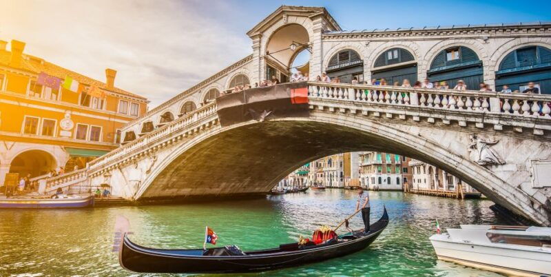 from-lake-garda-full-day-guided-group-tour-of-venice