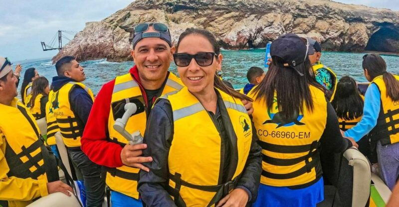 from-lima-full-day-tour-of-paracas-and-huacachina-oasis