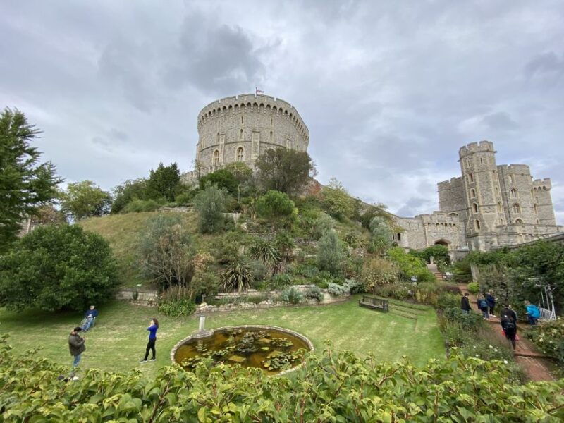 from-london-windsor-castle-stonehenge-private-day-trip