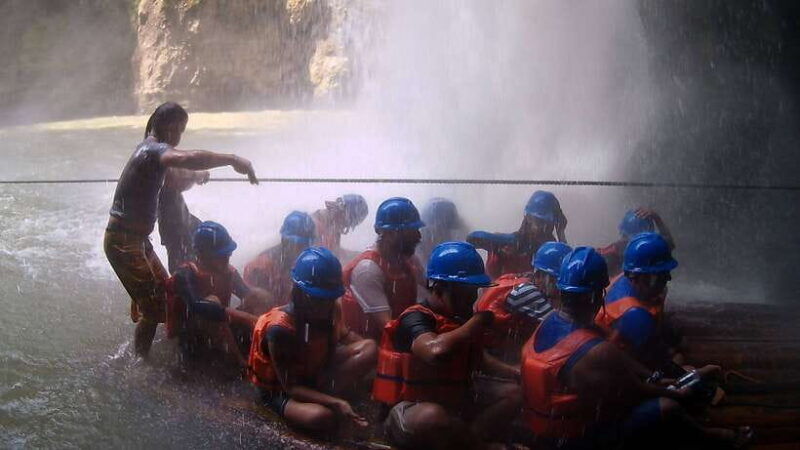 from-manila-majestic-pagsanjan-falls-adventure