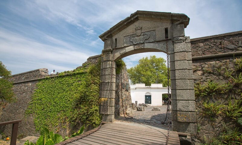 from-montevideo-colonia-del-sacramento-full-day-tour