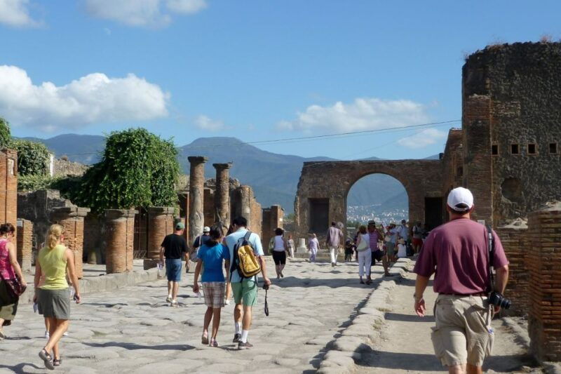 from-naples-private-guided-tour-of-pompeii