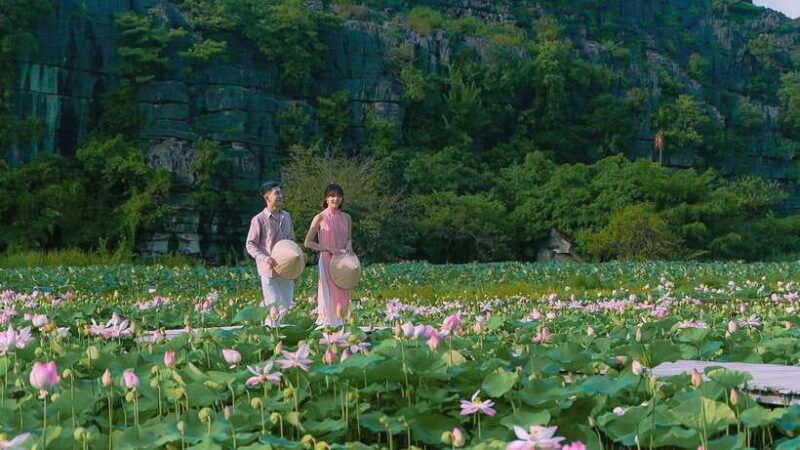 from-ninh-binh-1-day-hoalu-trangan-muacave-finish-in-hanoi