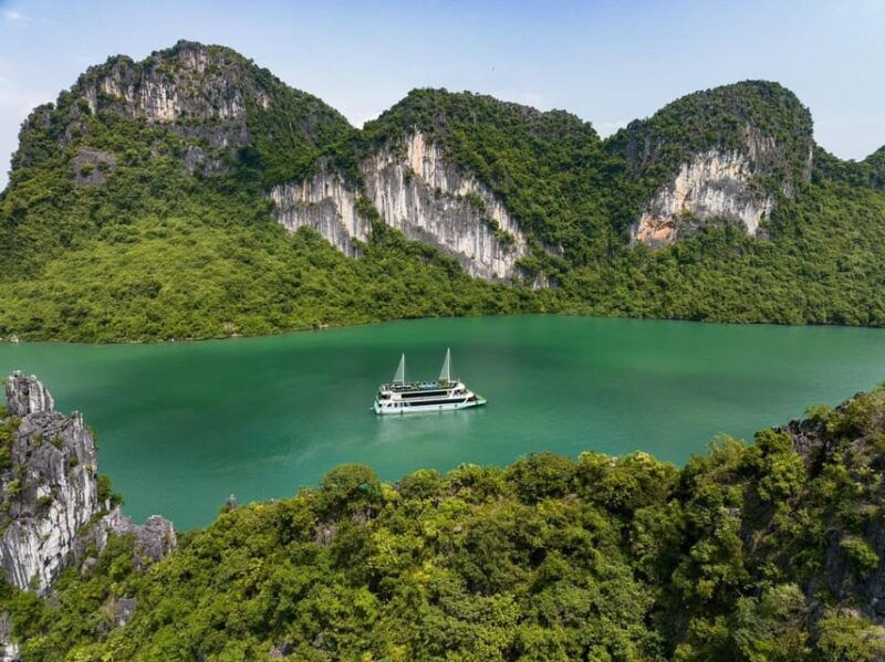 from-ninh-binh-2-days-lan-ha-bay-cat-ba-island-overnight