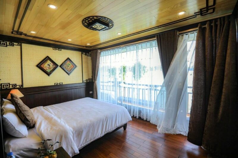 from-ninh-binh-2days-cozy-boutique-lan-ha-bay-cruise-bbq