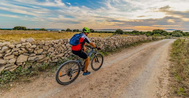 from-novalja-kolanjsko-blato-kolan-and-mandre-bike-tour