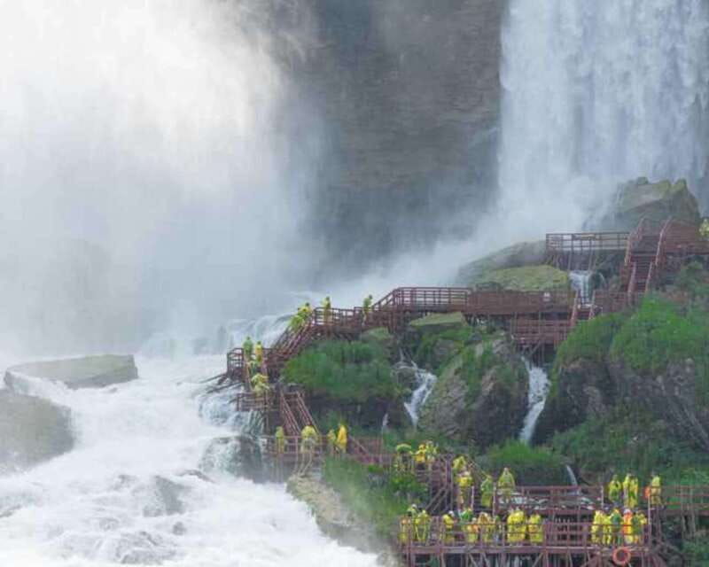 from-nyc-guided-niagara-falls-full-day-trip-2