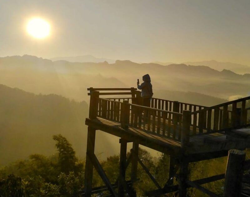 from-pai-sunrise-private-tour-jabo-viewpoint-nam-lod-cave