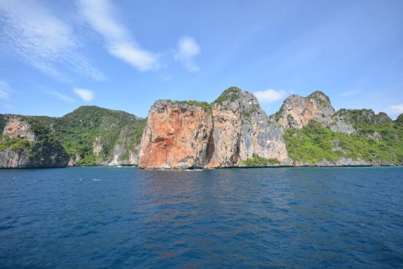 from-phuket-snorkeling-ferry-cruise-to-phi-phi-islands