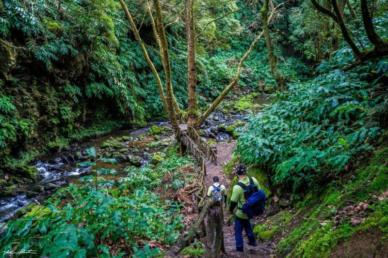 from-ponta-delgada-hiking-moinho-do-felix