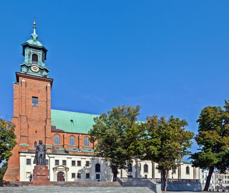 from-poznan-gniezno-biskupin-wenecja-full-day-trip