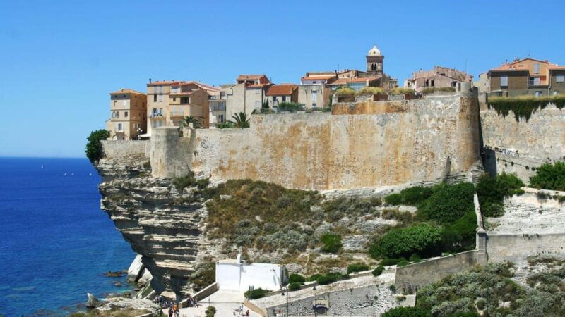 from-santa-teresa-gallura-dinghy-tour-to-corsica