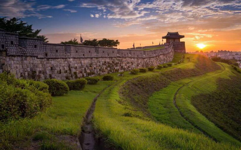 from-seoul-evening-tour-to-unesco-suwon-hwaseong-fortress