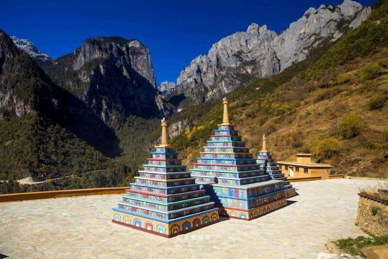 from-shangri-la-yubeng-village-4-day-hiking-adventure