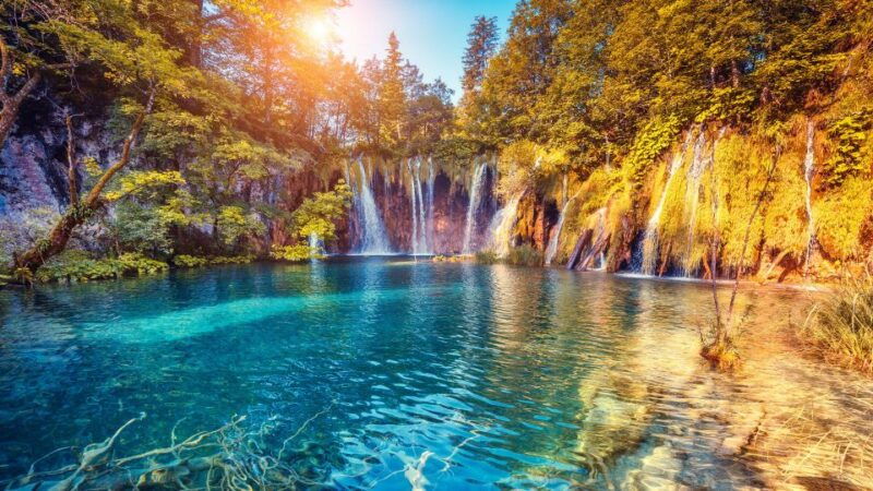 from-split-transfer-to-zagreb-with-stop-at-plitvice-lakes