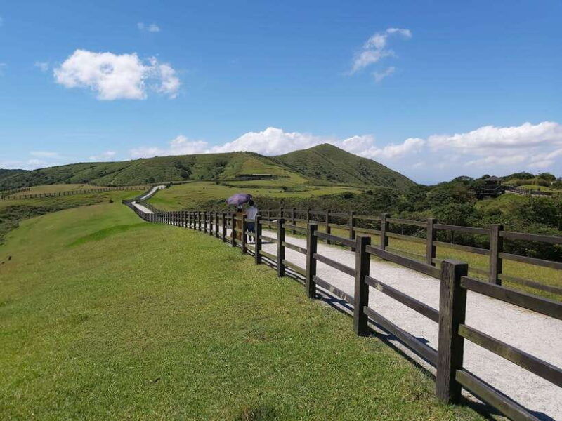 from-taipei-beitou-and-yangmingshan-national-park-day-tour