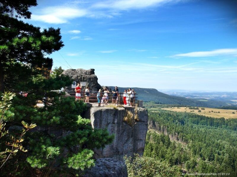 from-wroclaw-full-day-stolowe-mountains-trekking-tour