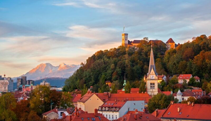 from-zagreb-ljubljana-postojna-cave-predjama-castle-tour