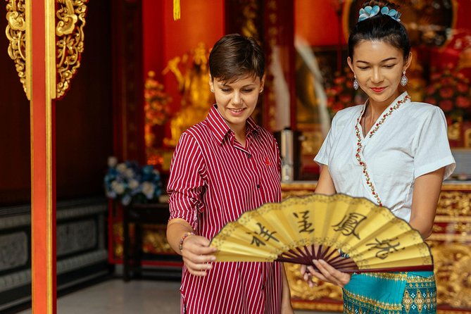 Full Day Bangkok PRIVATE City Tour With Locals - Wat Trimit & Wat Pho tickets - The Real Deal: What Travelers Say