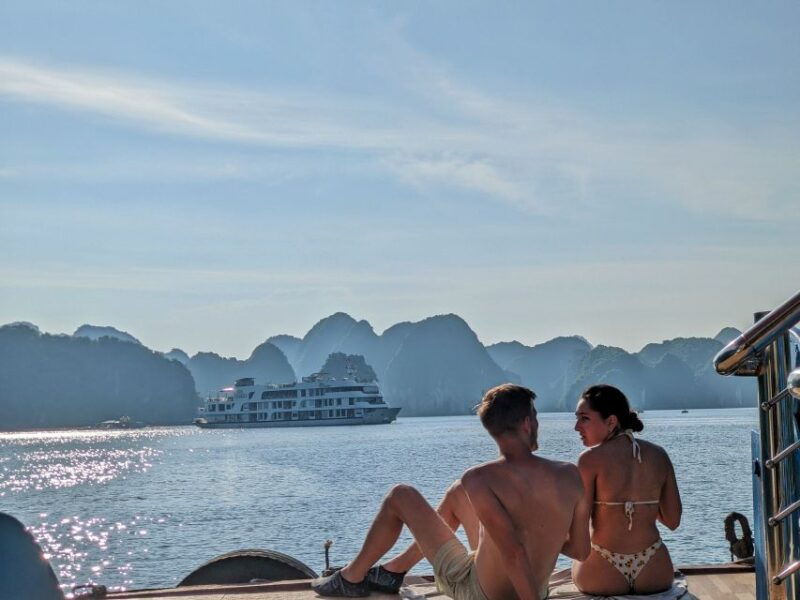 full-day-cruise-and-kayak-in-lan-ha-bay-cat-ba-island