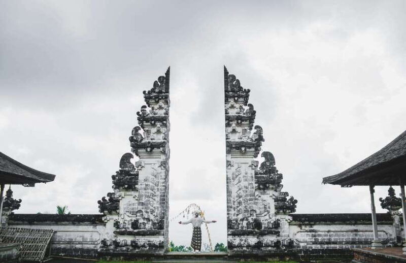 gate-of-heaven-with-snorkeling-private-day-tour