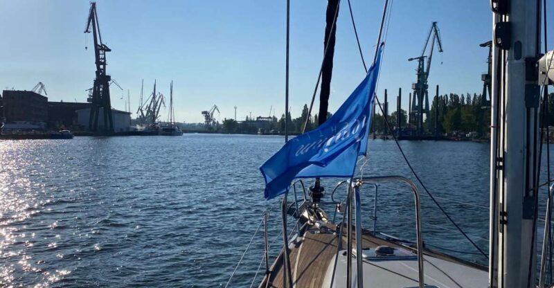 gdansk-motlawa-and-port-yacht-cruise-with-welcome-drink
