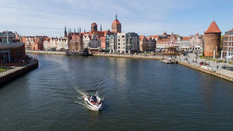 gdansk-motlawa-river-yacht-cruise
