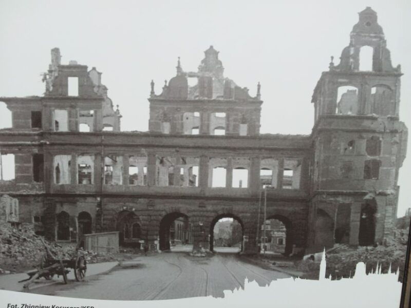 gdansk-private-wwii-tour-with-museum-of-the-second-world-war