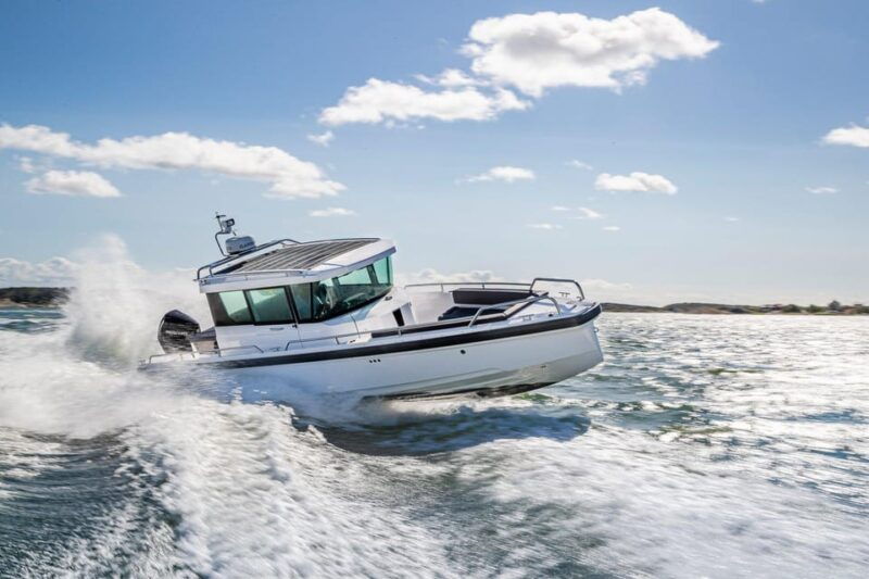 gdansk-sopot-private-cruise-on-a-sports-motorboat