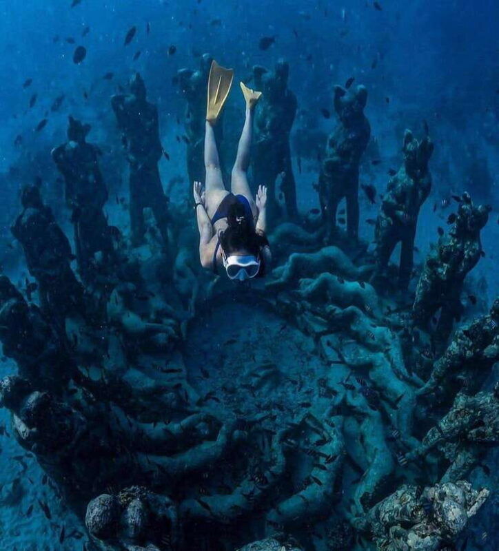 gili-meno-private-snorkeling-3-4-spot-with-gopro-camera