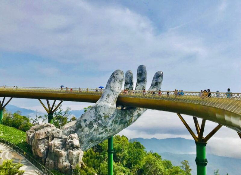 golden-bridge-ba-na-hills-marble-mountain-private-tour