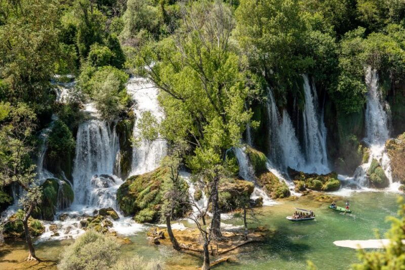guided-day-trip-from-dubrovnik-mostar-kravice-waterfalls