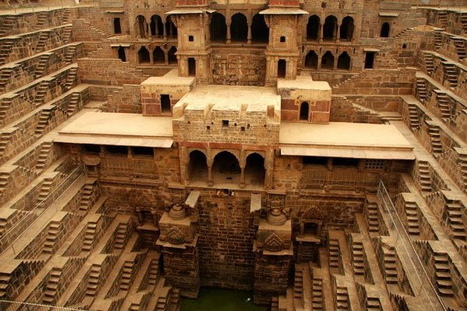 Guided Fatehpur Sikri & Abhaneri Tour From Agra To Jaipur By Car - Fatehpur Sikri: The Mughal Wonder