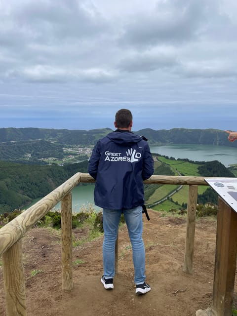 guided-van-tour-sete-cidades-lagoa-do-fogo-volcanic-lakes