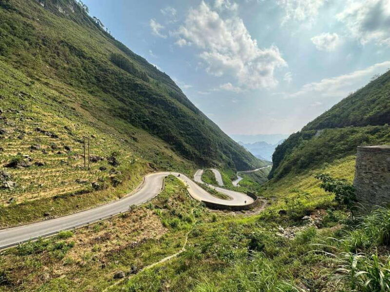 ha-giang-4-day-loop-tour-with-hmong-brothers