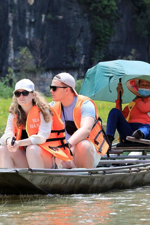 ha-noi-hoa-lu-tam-coc-mua-cave-buffet-lunch-cycling