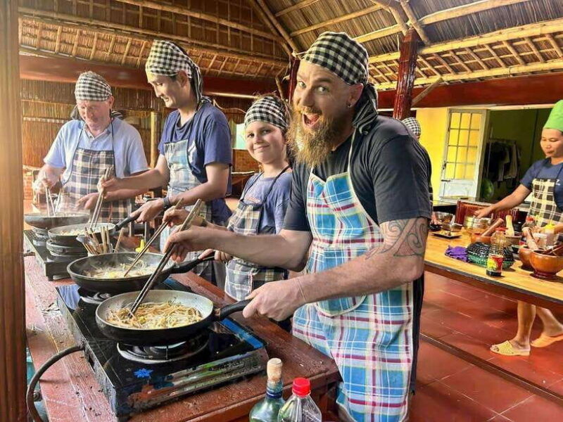 half-day-hoi-an-cooking-class-basket-boat-ride-experience
