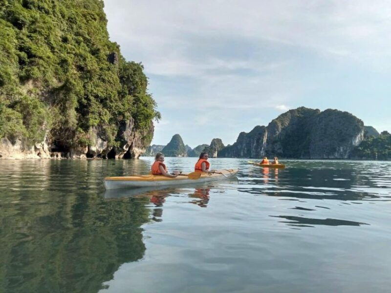 halong-bay-6-hours-deluxe-cruise-trip-lunch-kayaking-swim