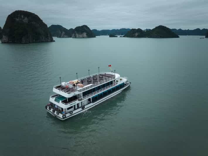 halong-bay-6-hours-trip-by-vdream-cruise-in-the-afternoon