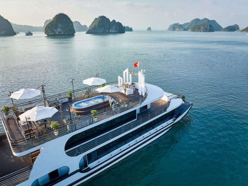 halong-bay-luxury-day-cruise-with-buffet-kayak-swim