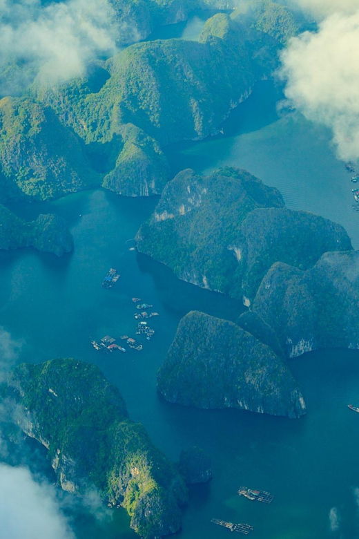 halong-bay-seaplane-a-birds-eye-view-experience-from-sky