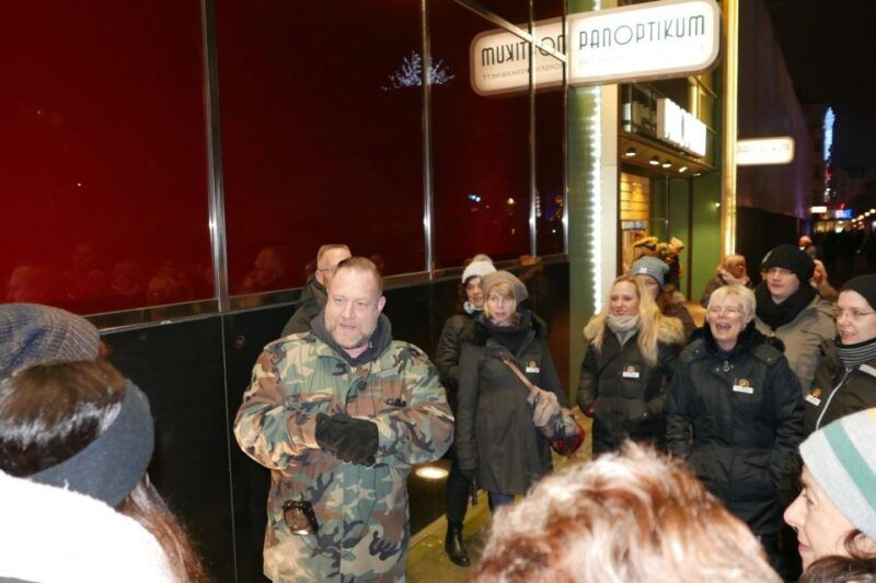 hamburg-olivia-jones-tour-with-iconic-barker-fabian
