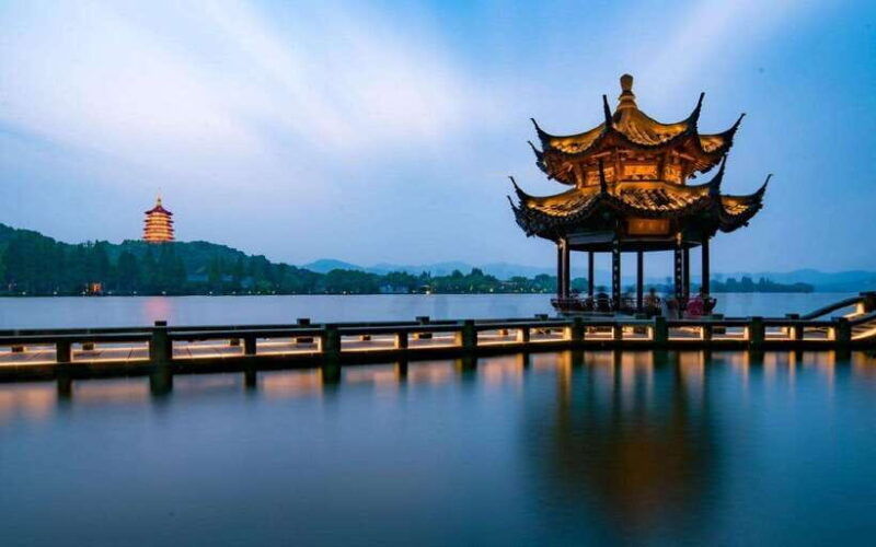 hangzhou-private-day-trip-by-bullet-train-from-shanghai