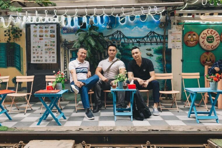 hanoi-artisan-coffee-making-class-with-train-street